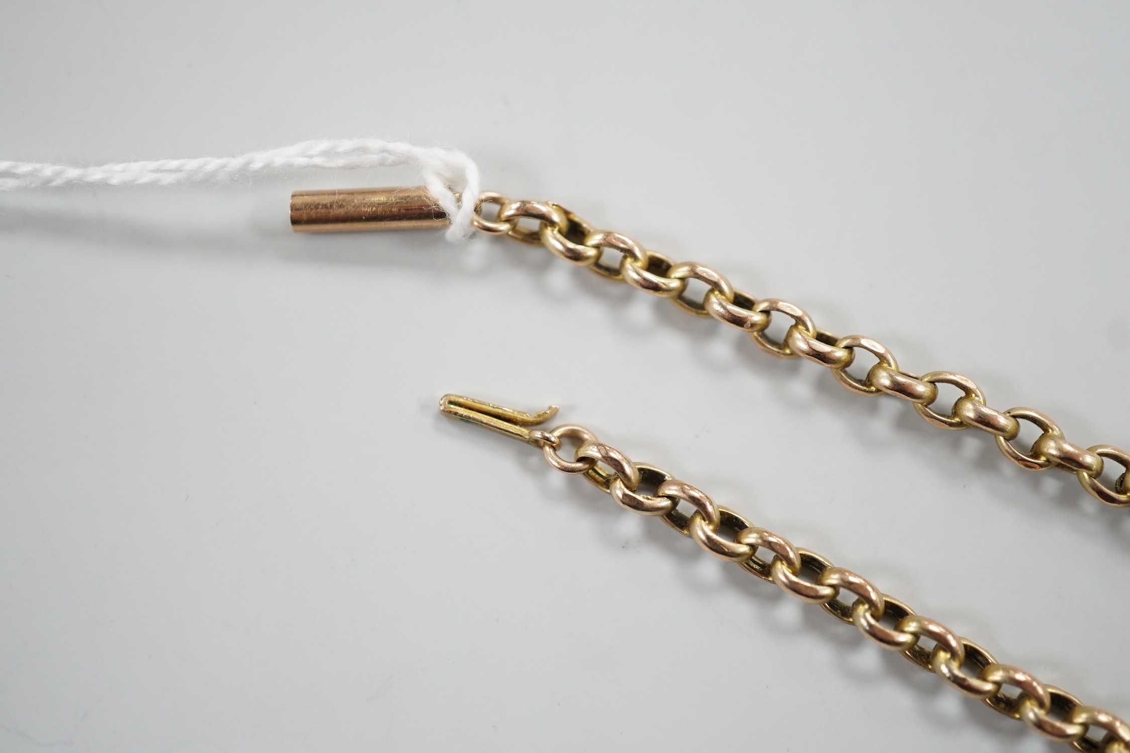 A 9ct oval link chain, 46cm, 7.4 grams.